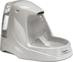 Petsafe Drinkwell Platinum - Drinkfontein - 5 L 40 Petsafe Drinkwell Platinum - Drinkfontein - 5 L -Kattenbenodigdheden 1200x1020