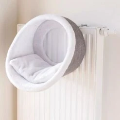 Trixie Radiator Hangmat Iglo - Wit/Grijs 34 X 38 X 38 Cm 18 Trixie Radiator Hangmat Iglo - Wit/Grijs 34 X 38 X 38 Cm -Kattenbenodigdheden 1200x1200 719