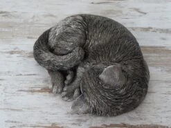 Kattenurn Asbeeld Kat Slapend Antiek Brons 26 Cm Urn Kat -Kattenbenodigdheden 1200x900 1